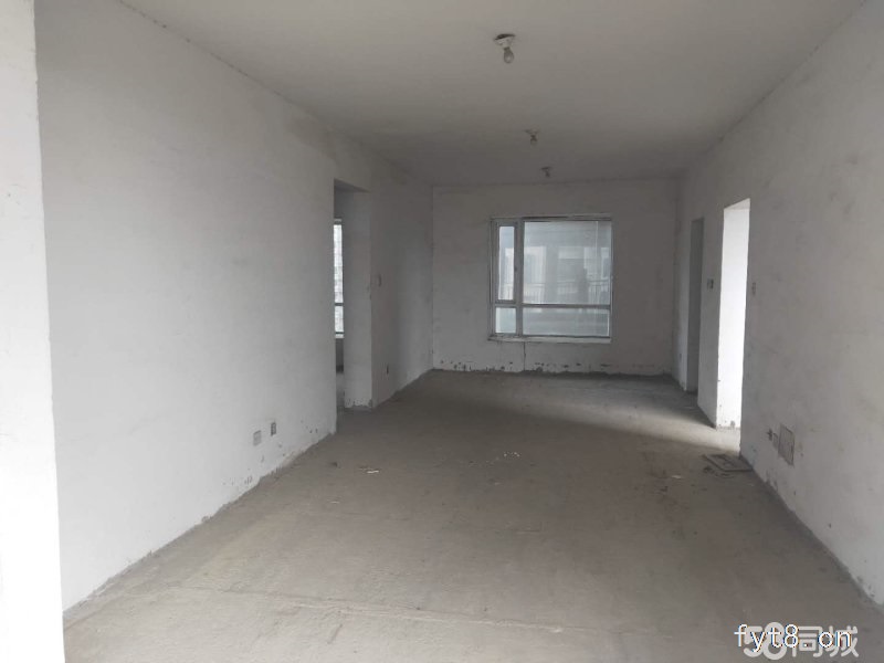 出售万霖钱丰东边户108平方毛坯房
